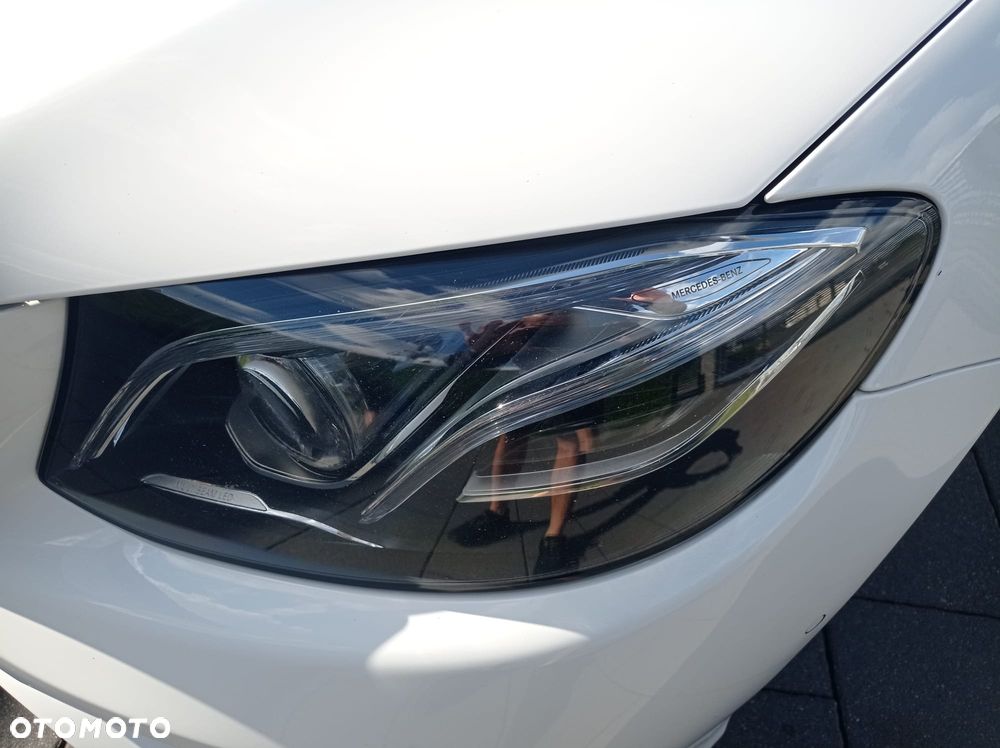 Mercedes-Benz Klasa E 220 d 9G-TRONIC - 10