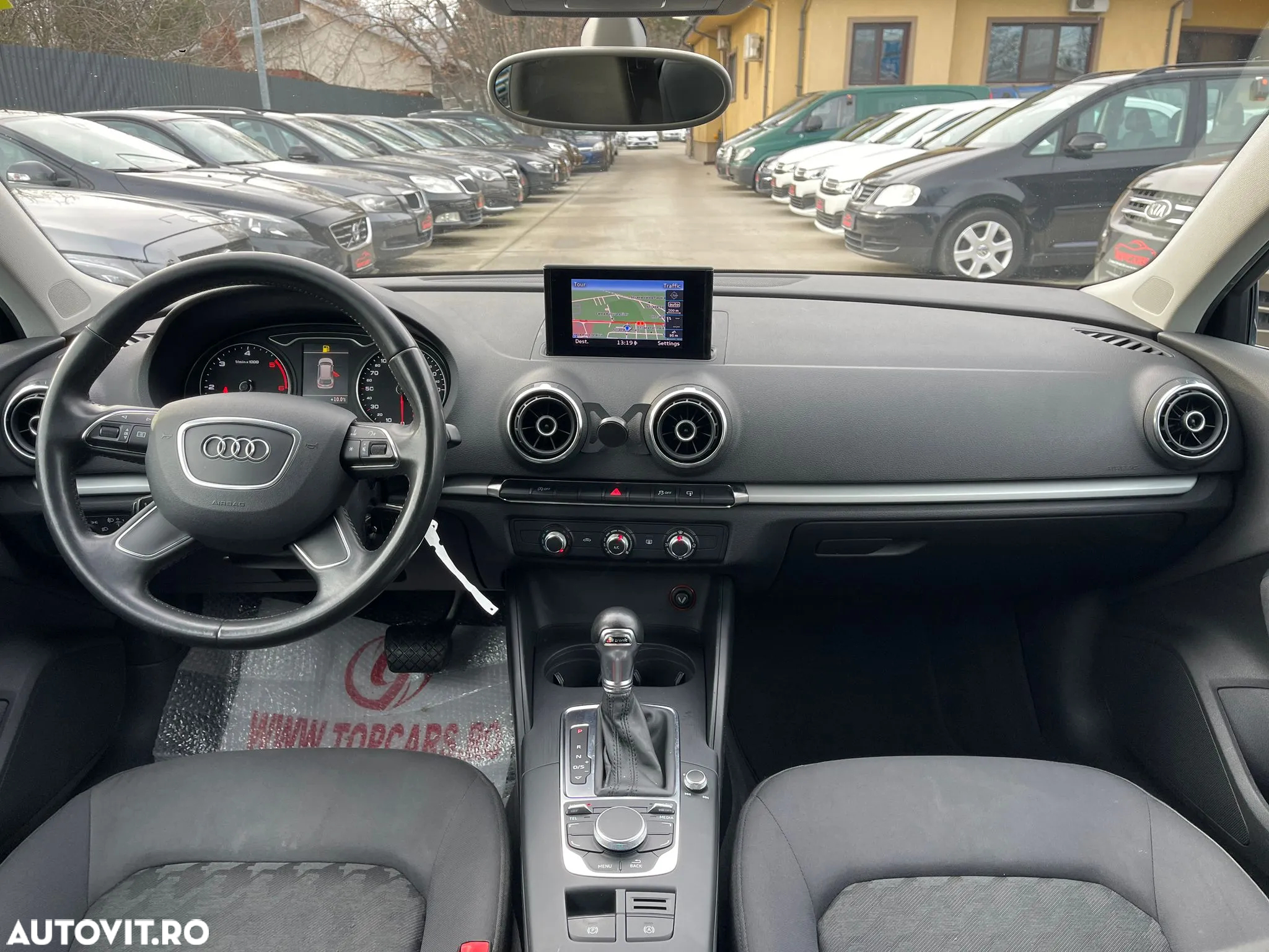 Audi A3 1.6 TDI Sportback S tronic Attraction - 5