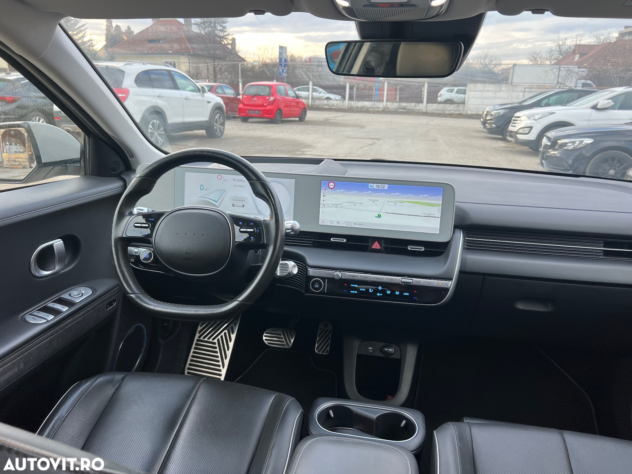Hyundai IONIQ 5 - 5
