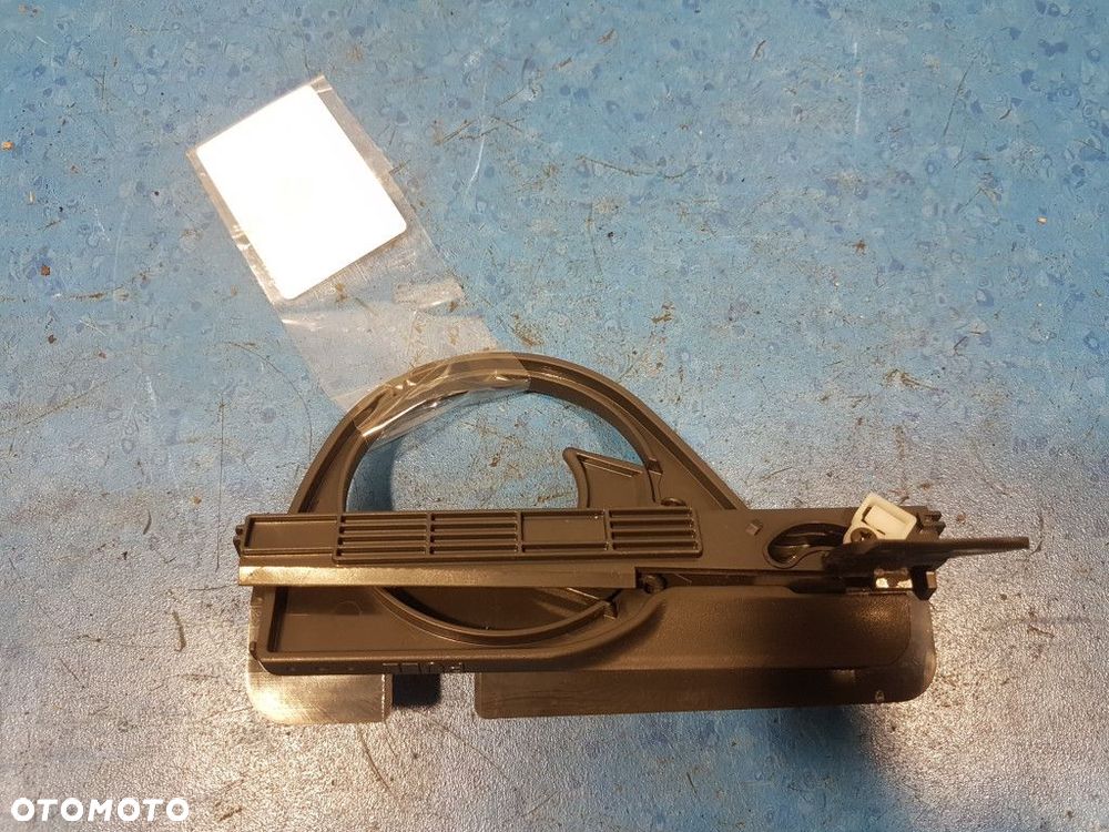 NISSAN X-TRAIL T30 UCHWYT NA KUBEK CUP HOLDER LEWY - 3