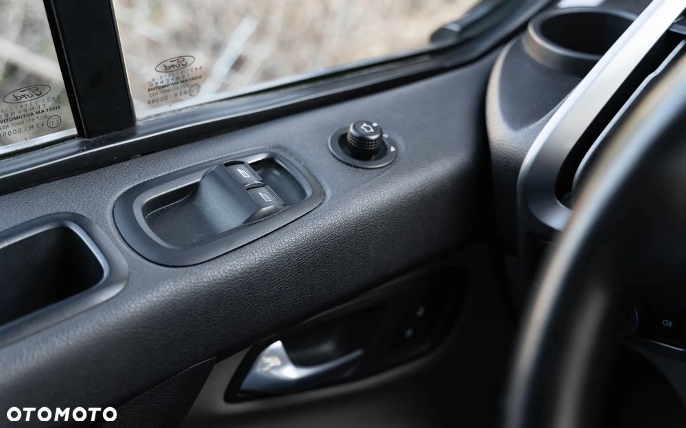 Ford Transit Custom 270 L1H1 Ambiente - 24