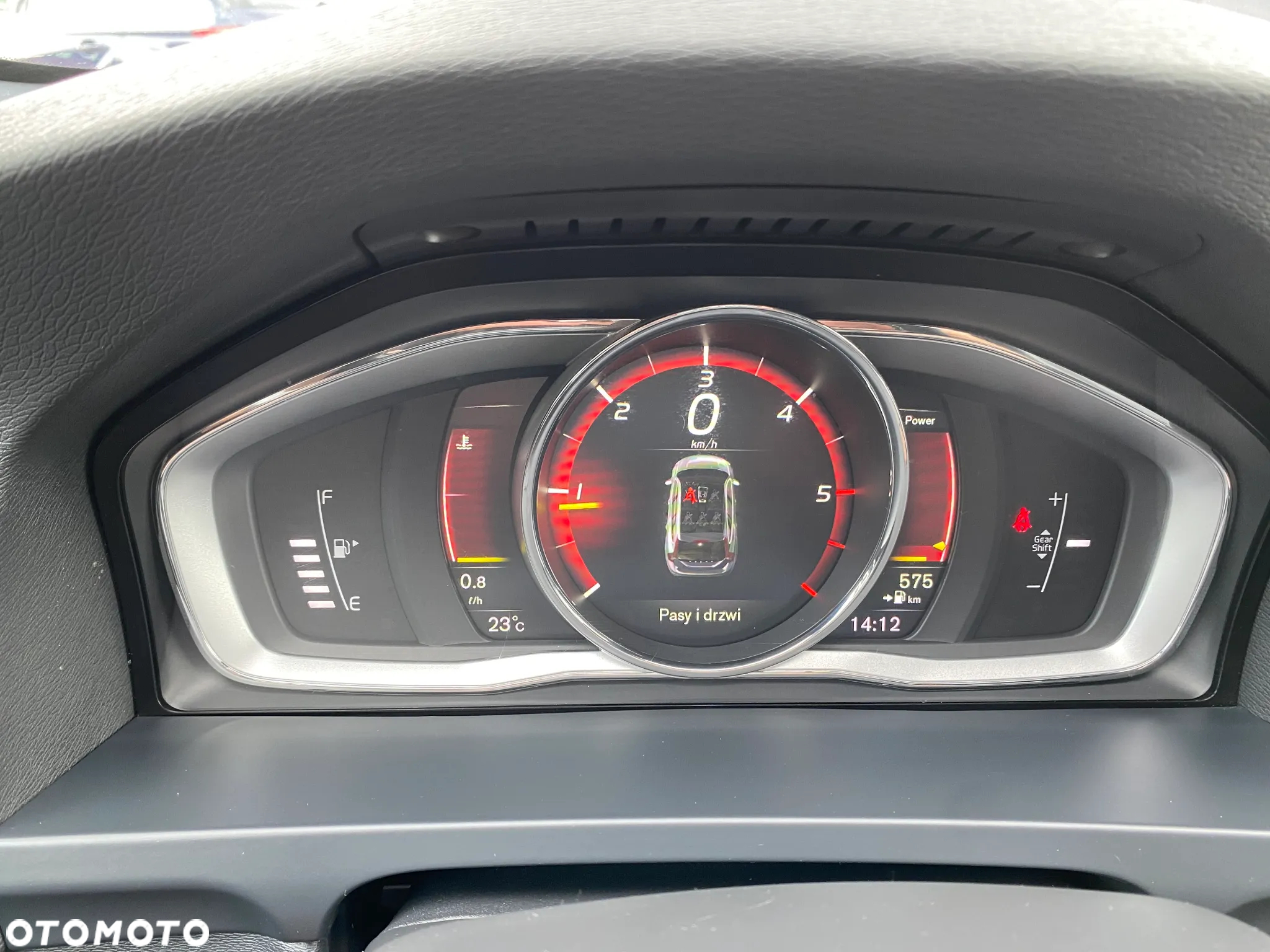 Volvo V60 D3 Drive-E R-Design Momentum - 18