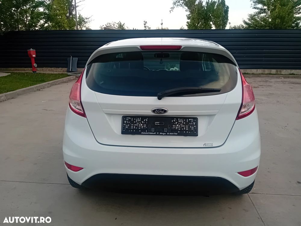 Ford Fiesta 1.25i Comfort - 22