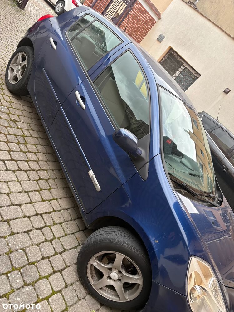 Renault Clio - 8