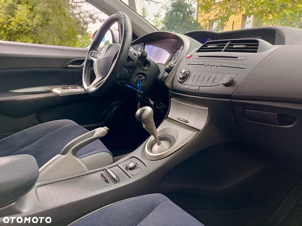 Honda Civic 1.8 Comfort - 14