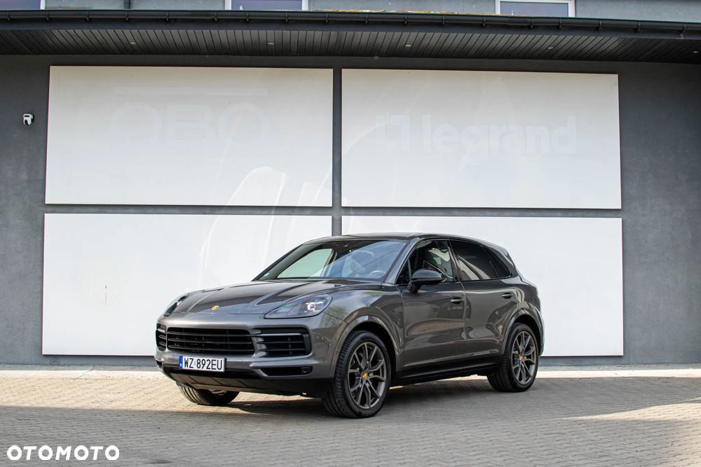 Porsche Cayenne Standard - 2
