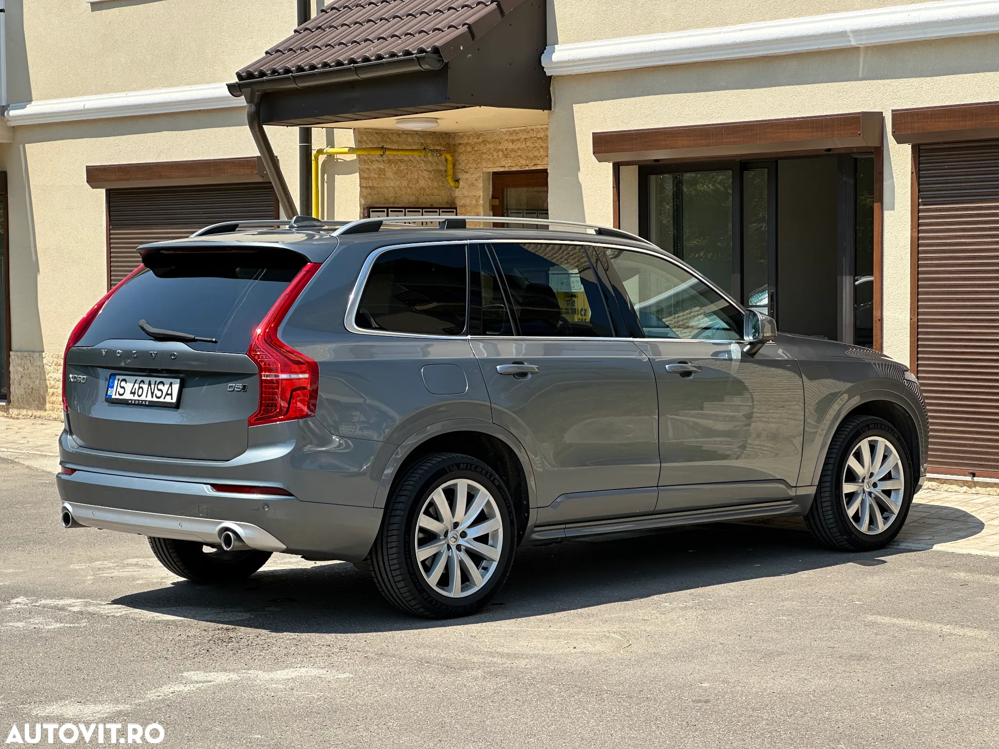 Volvo XC 90 D5 AWD Geartronic Momentum - 8