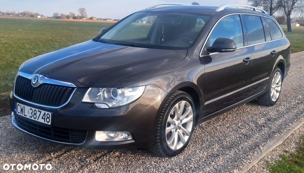 Skoda Superb 2.0 TDI Exclusive - 3