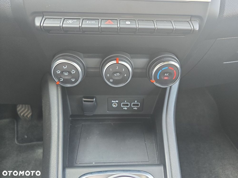 Renault Captur 1.0 TCe Equilibre - 24