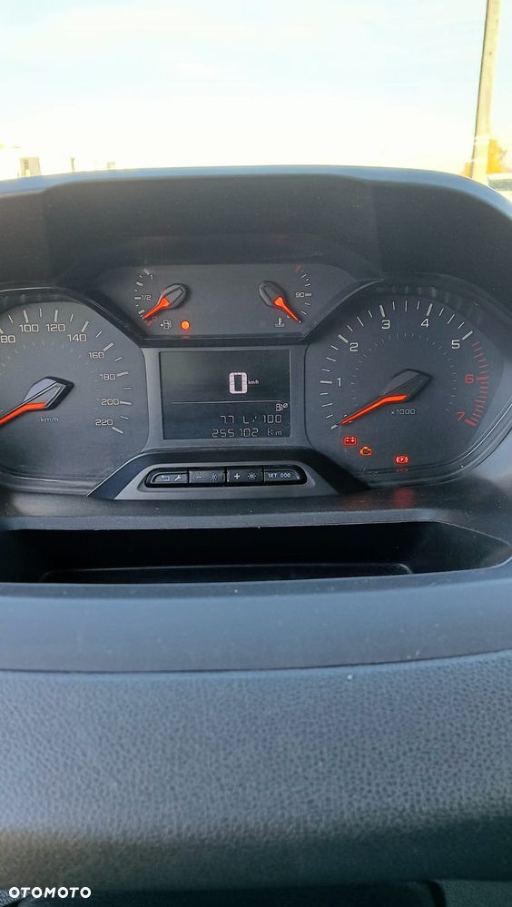 Peugeot Partner BlueHDi 100 Stop&Start Allure - 5