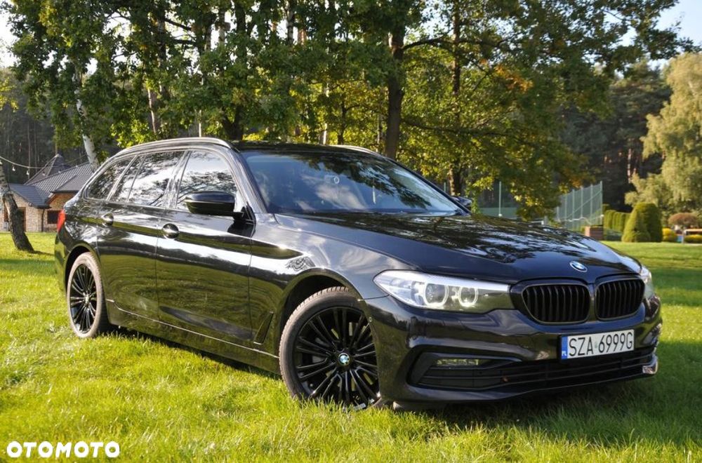 BMW Seria 5 525d xDrive Sport-Aut Luxury Line - 3