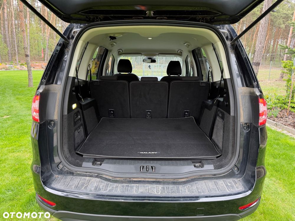 Ford Galaxy - 10