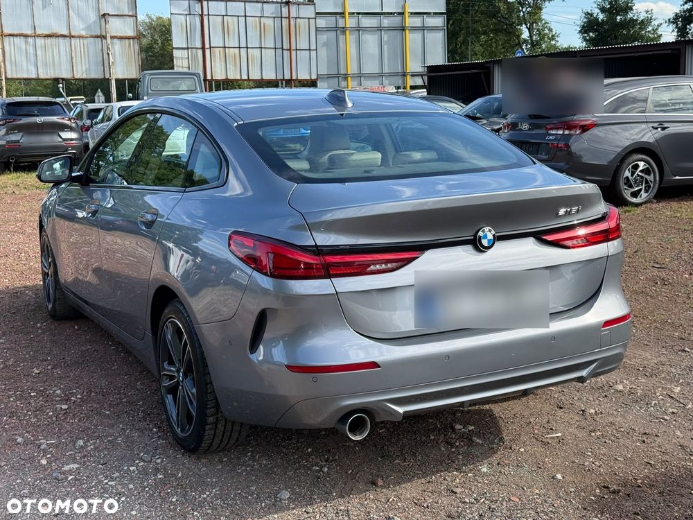 BMW Seria 2 218i - 12
