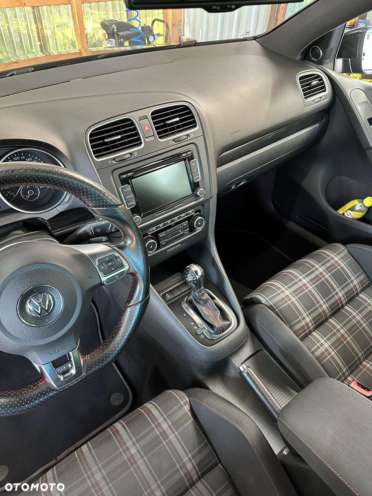 Volkswagen Golf - 4