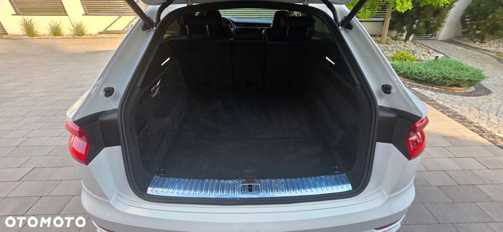 Audi SQ8 - 15
