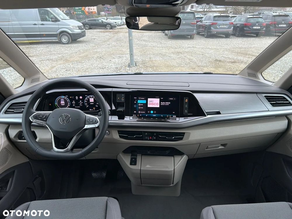 Volkswagen Multivan - 11