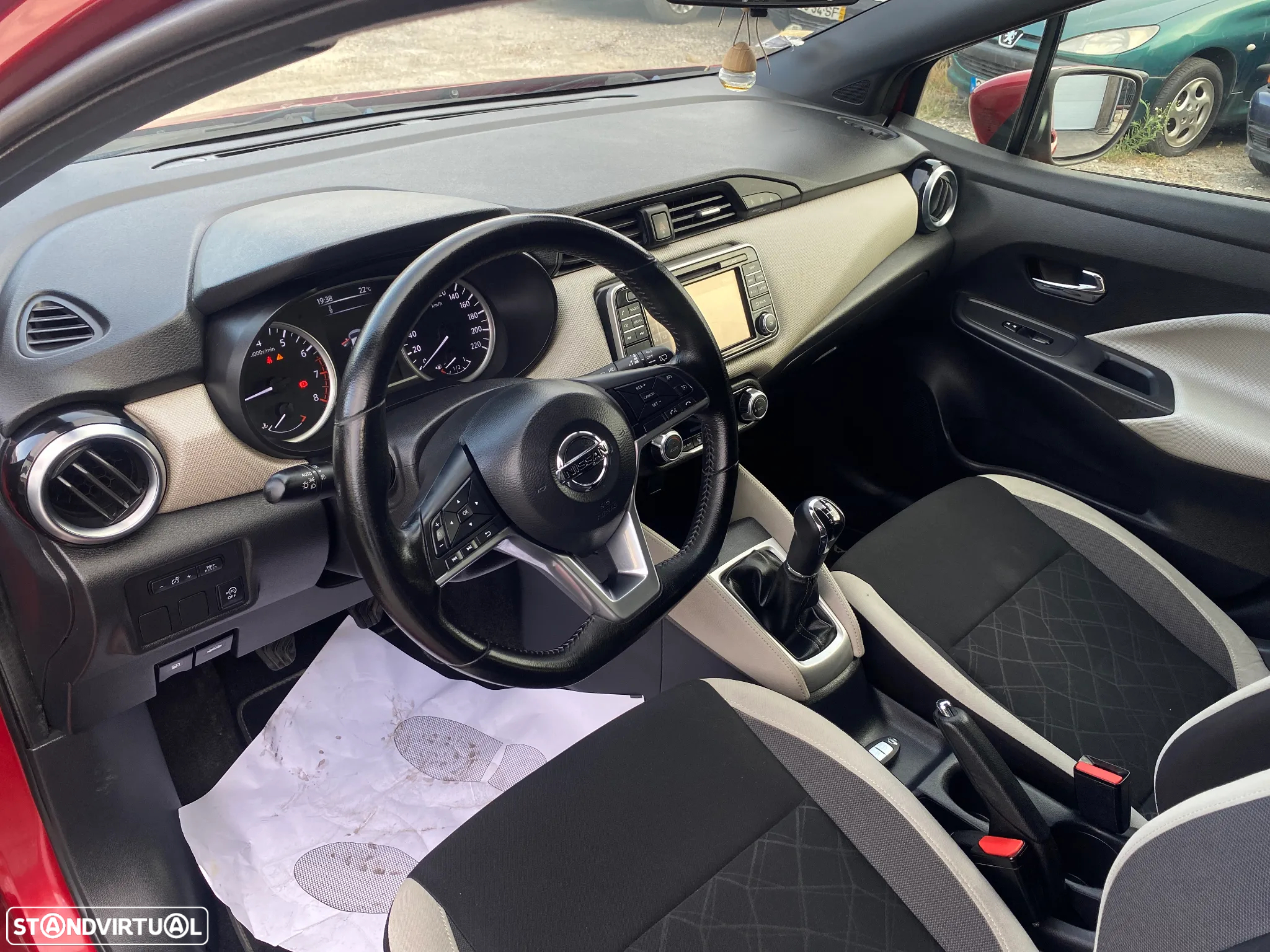 Nissan Micra 0.9 IG-T N-Connecta Urban S/S - 9