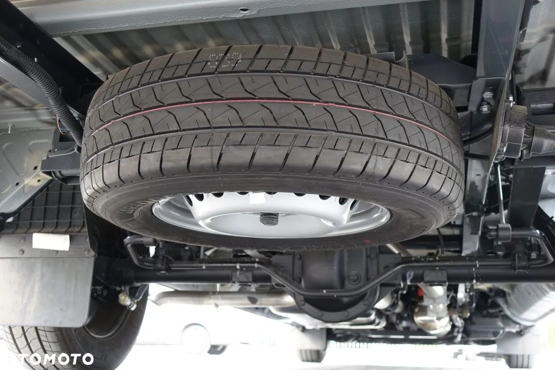Iveco DAILY 35S16 / FURGON / BLASZAK / L4H2 / ROZSTAW OSI 410 CM /FAKTURA VAT 23% / NOWY !!! - 26