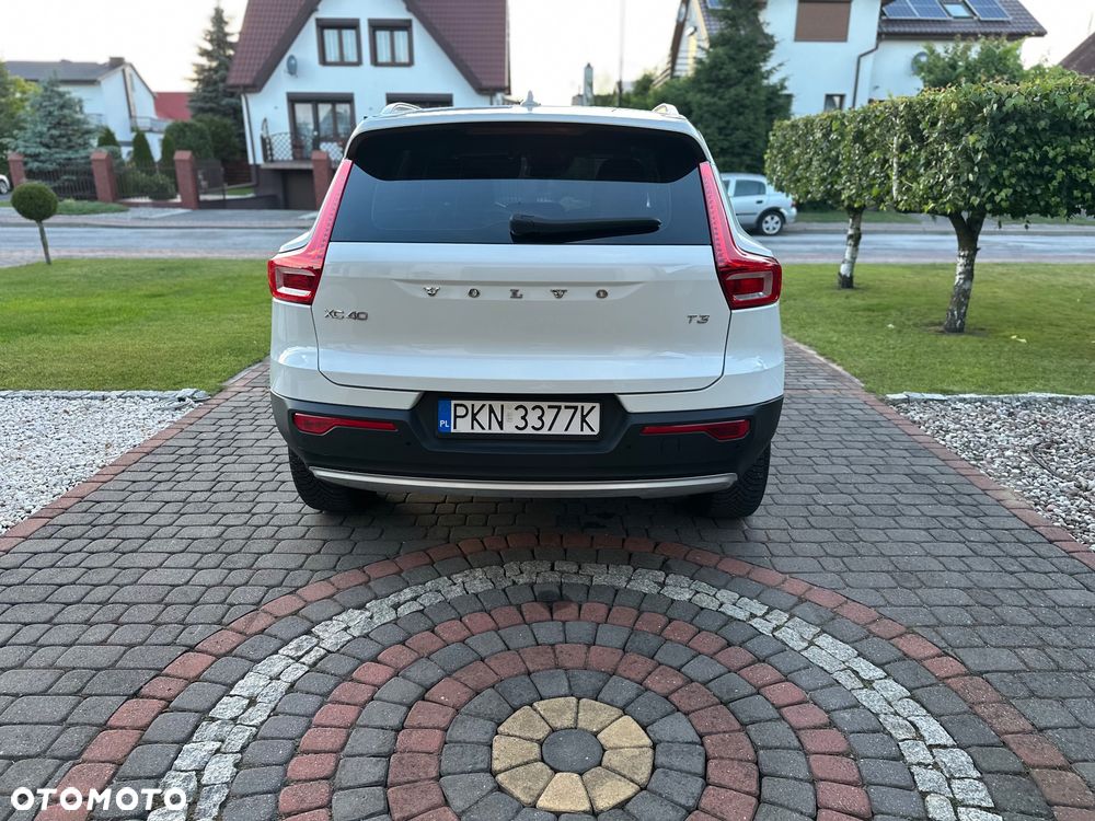Volvo XC 40 T3 Geartronic Momentum - 11