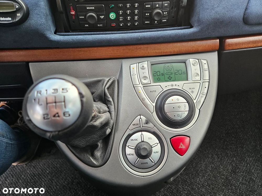 Lancia Phedra 2005 photo 4