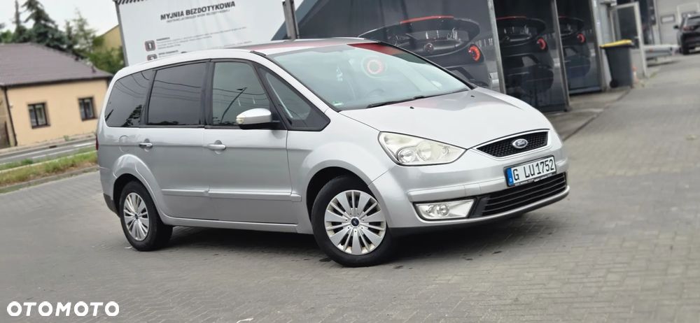 Ford Galaxy 2.0 TDCi Ghia - 21