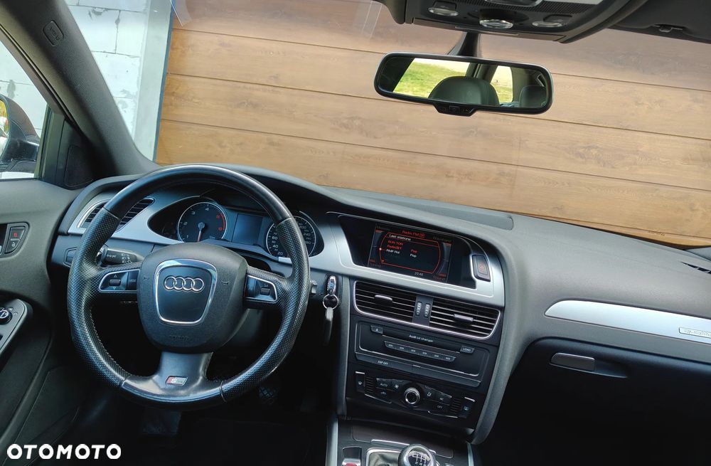 Audi A4 Avant 3.0 TDI DPF quattro S line Sportpaket (plus) - 27