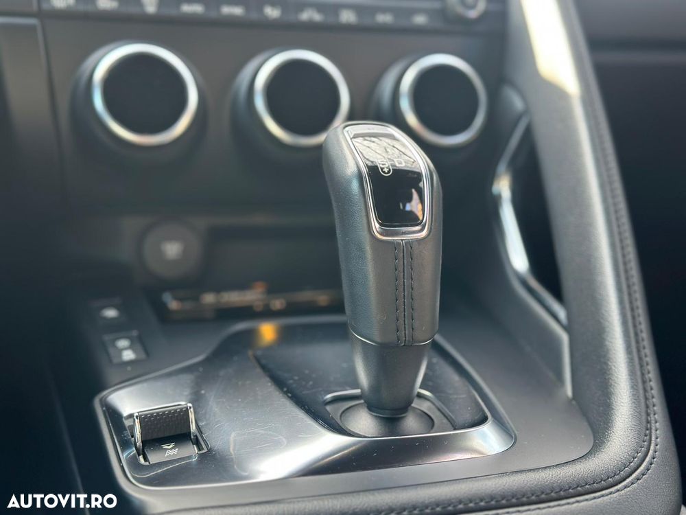 Jaguar E-Pace D180 AWD S - 8