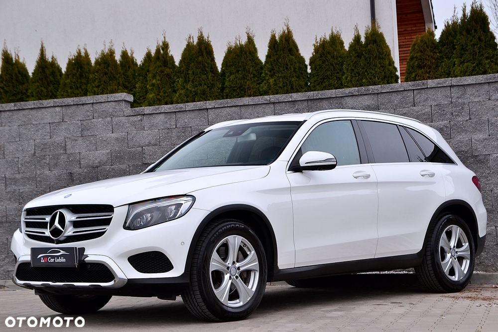 Mercedes-Benz GLC 250 4Matic 9G-TRONIC AMG Line - 9