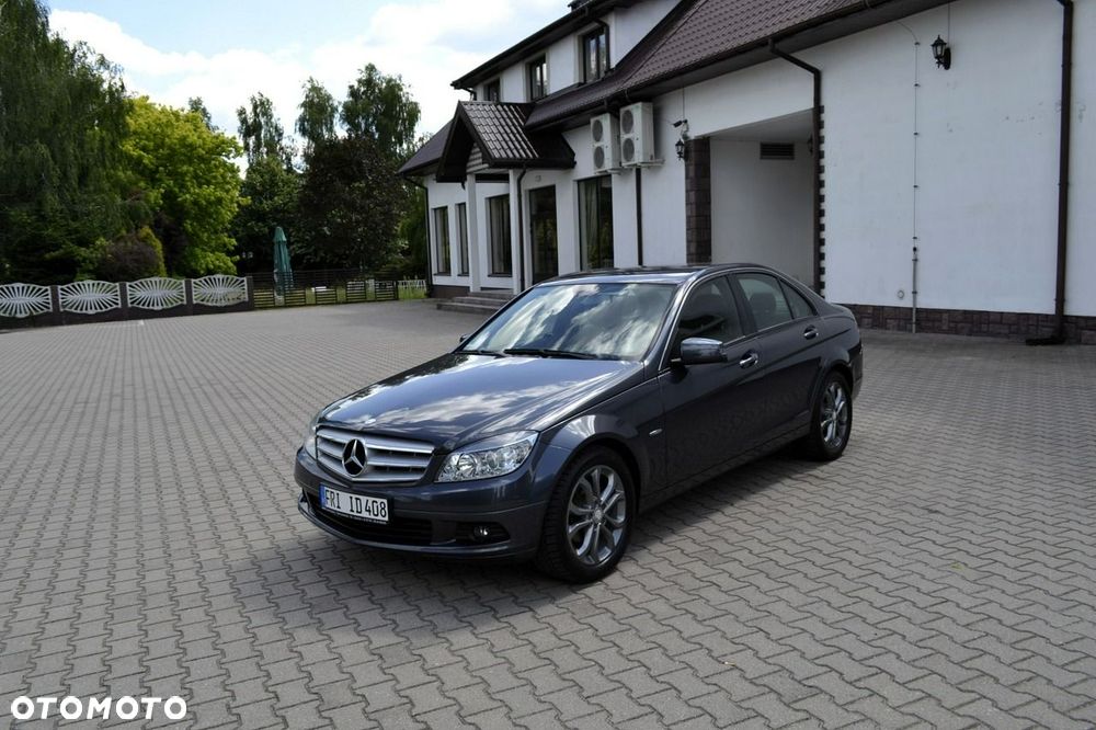 Mercedes-Benz Klasa C 180 BlueEFFICIENCY 7G-TRONIC Elegance - 13