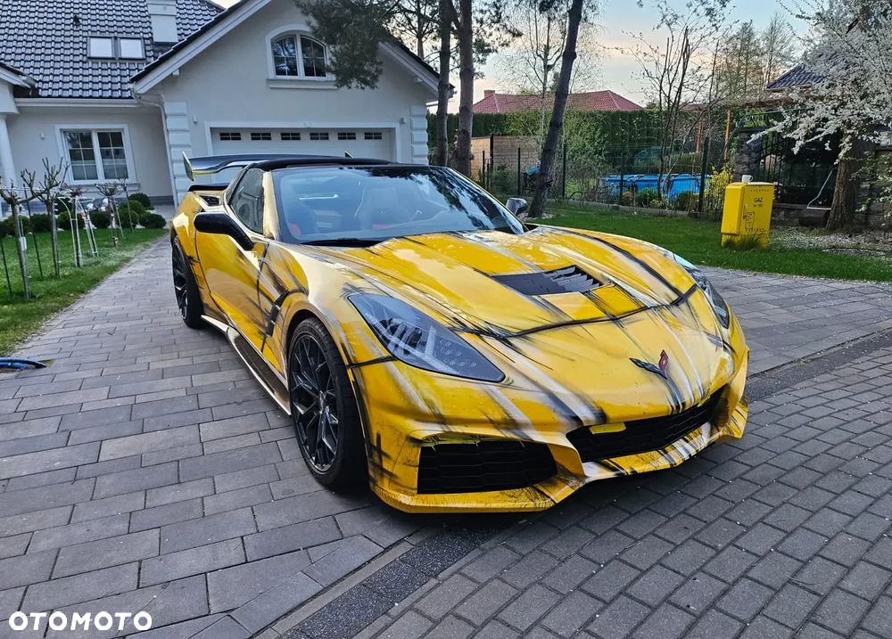 Chevrolet Corvette - 5