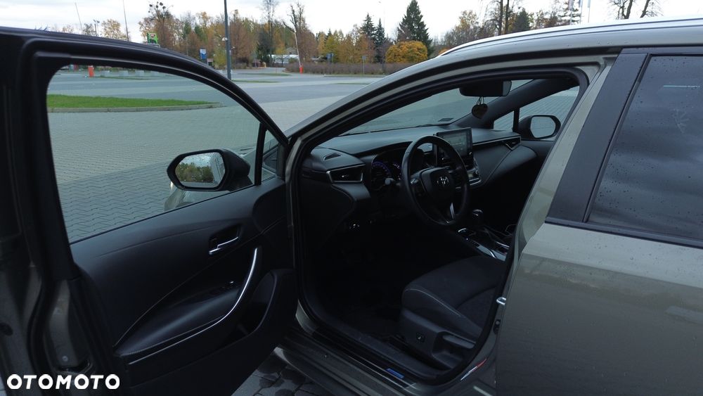 Toyota Corolla 1.8 Hybrid Comfort - 5