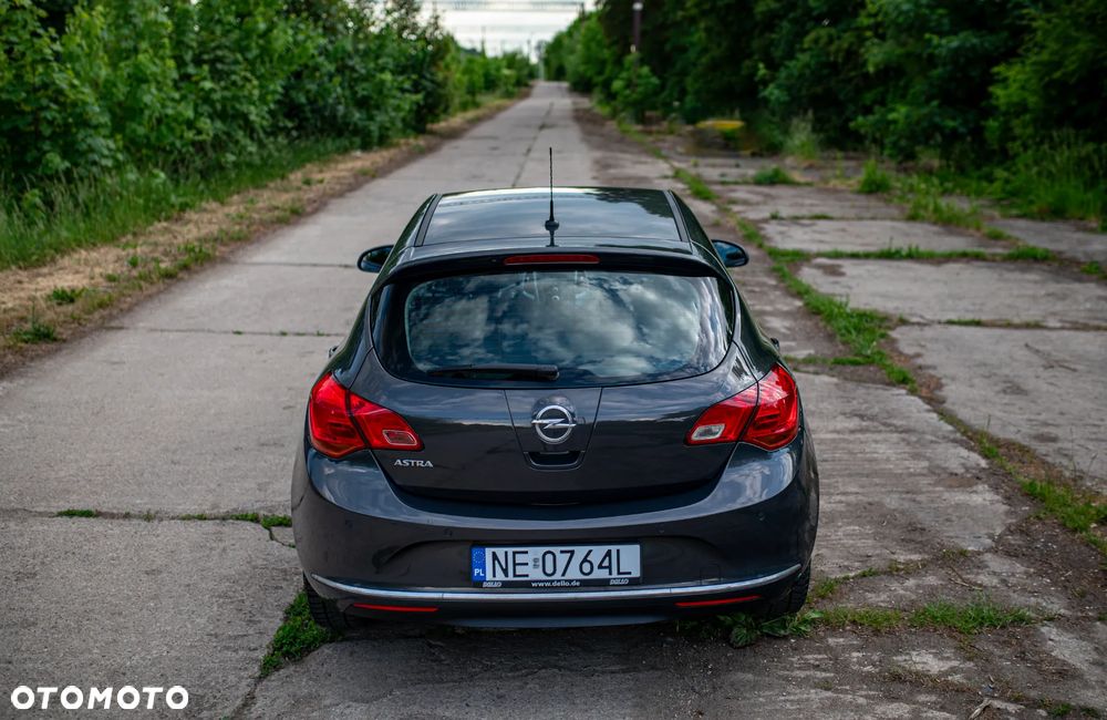 Opel Astra 1.6 - 13