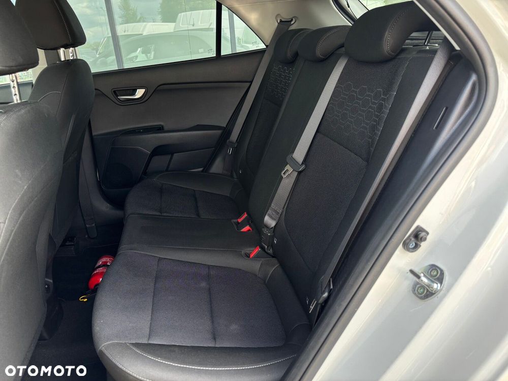 Kia Rio 1.0 T-GDI MHEV L Business Line - 16