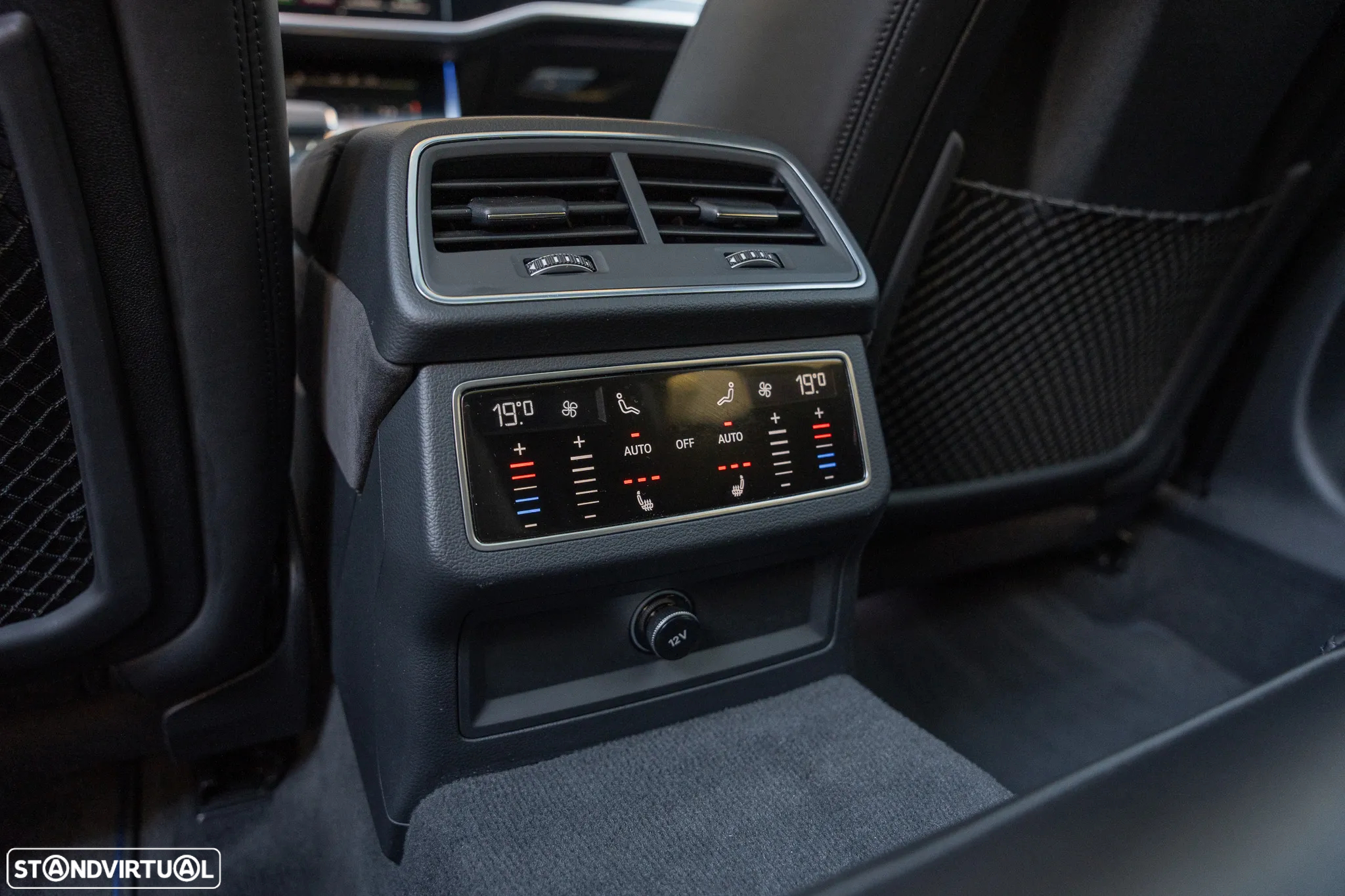 Audi RS6 Avant 4.0 TFSI quattro Tiptronic "25th Anniversary" - 43
