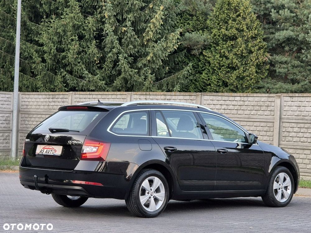 Skoda Octavia 2.0 TDI DSG Style - 35
