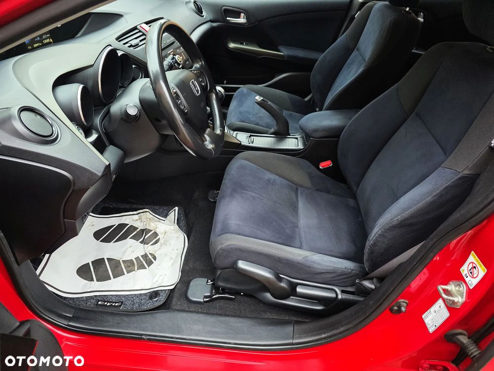 Honda Civic 1.8 i-VTEC Executive - 9