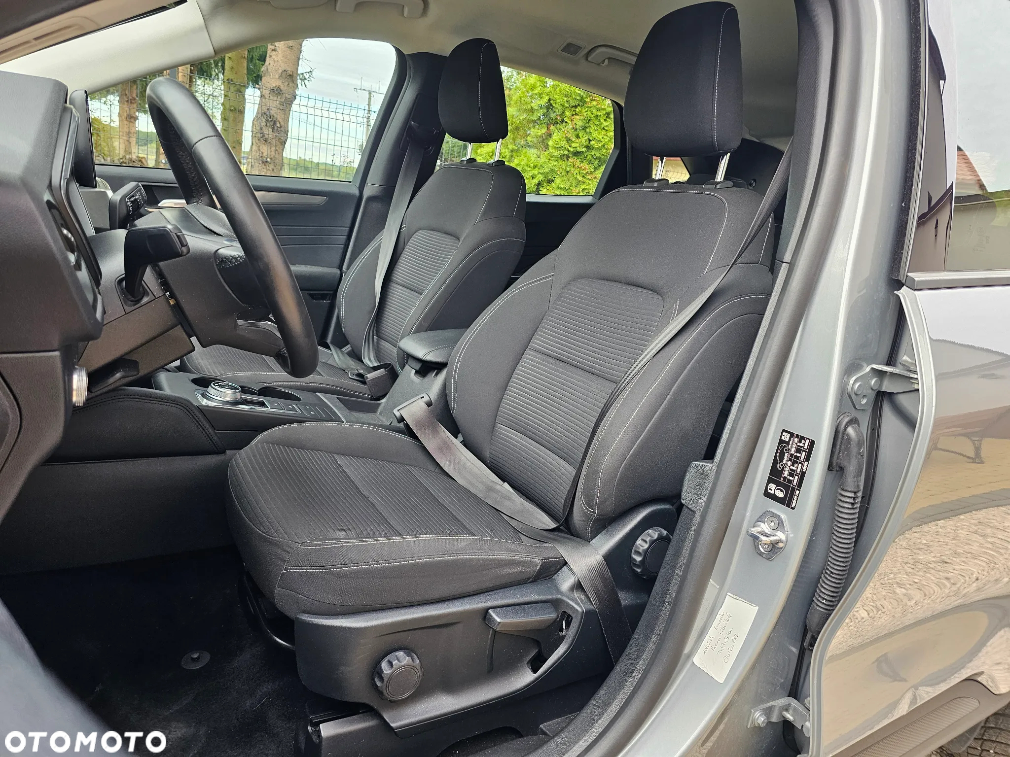 Ford Kuga 2.5 FHEV AWD Graphite Tech Edition e-CVT - 17