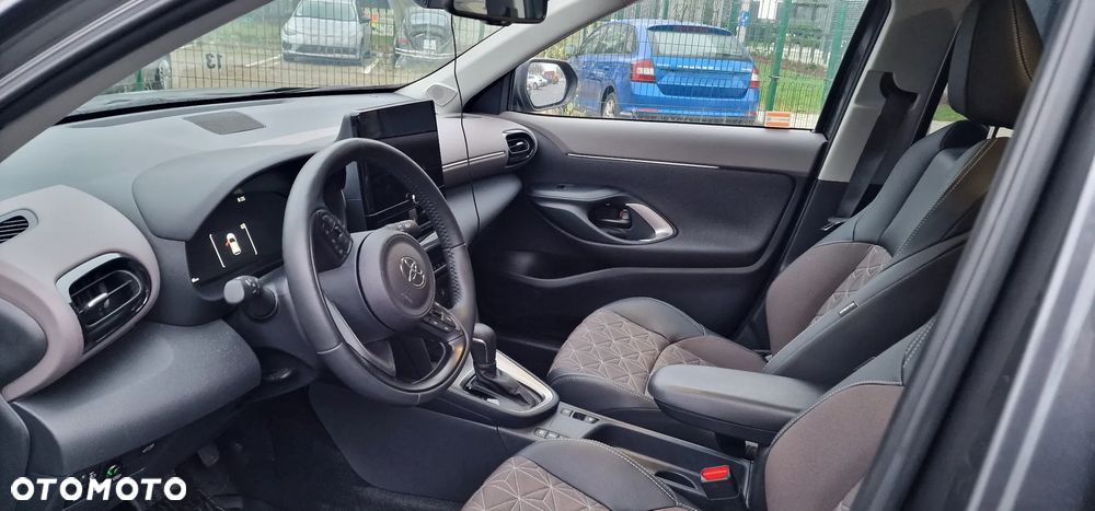 Toyota Yaris Hybrid 1.5 Executive - 13