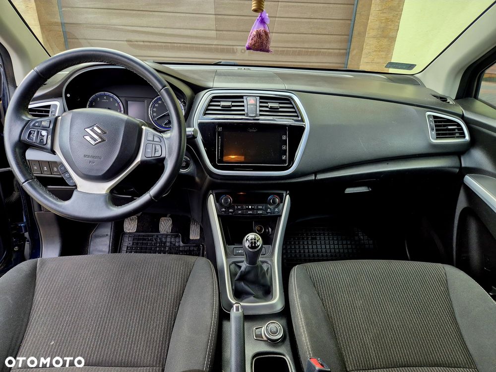 Suzuki SX4 S-Cross - 11