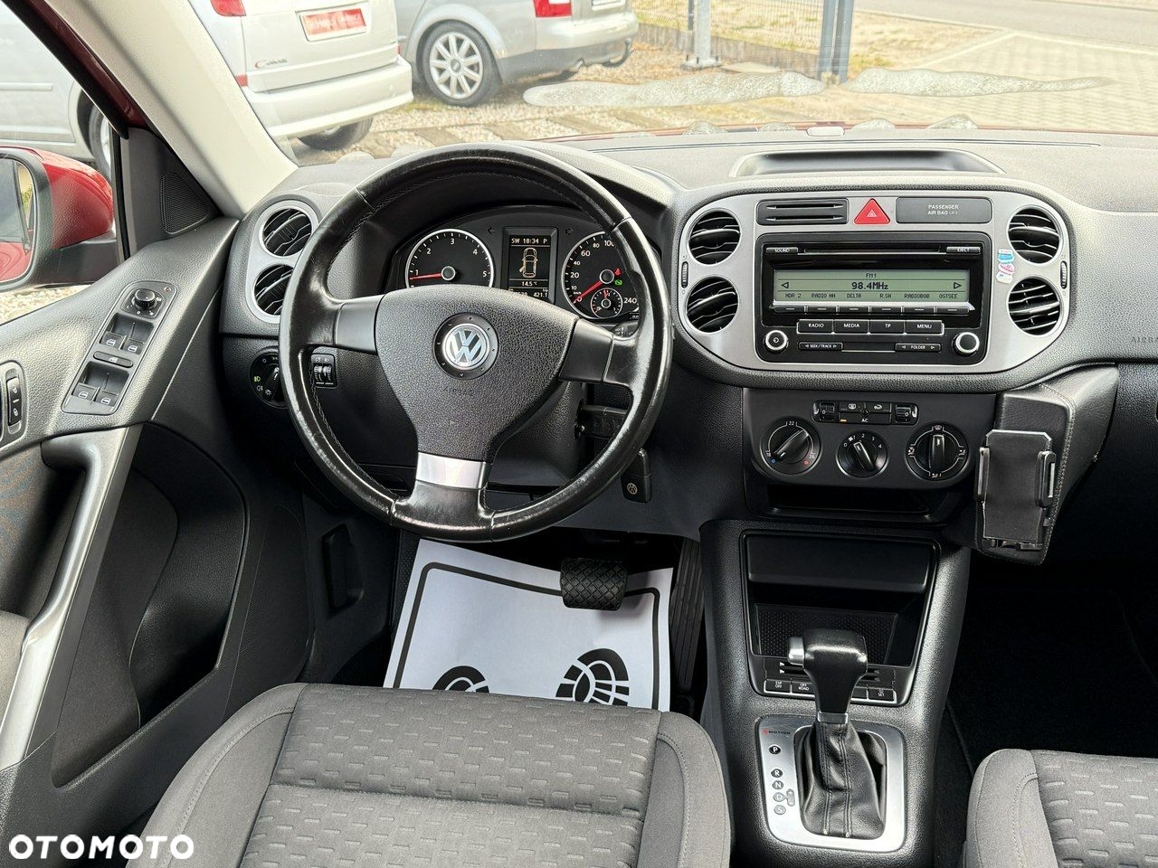 Volkswagen Tiguan - 28