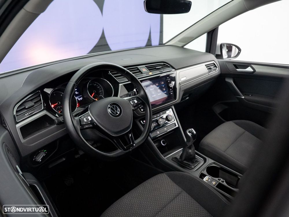 VW Touran 2.0 TDI Confortline - 12