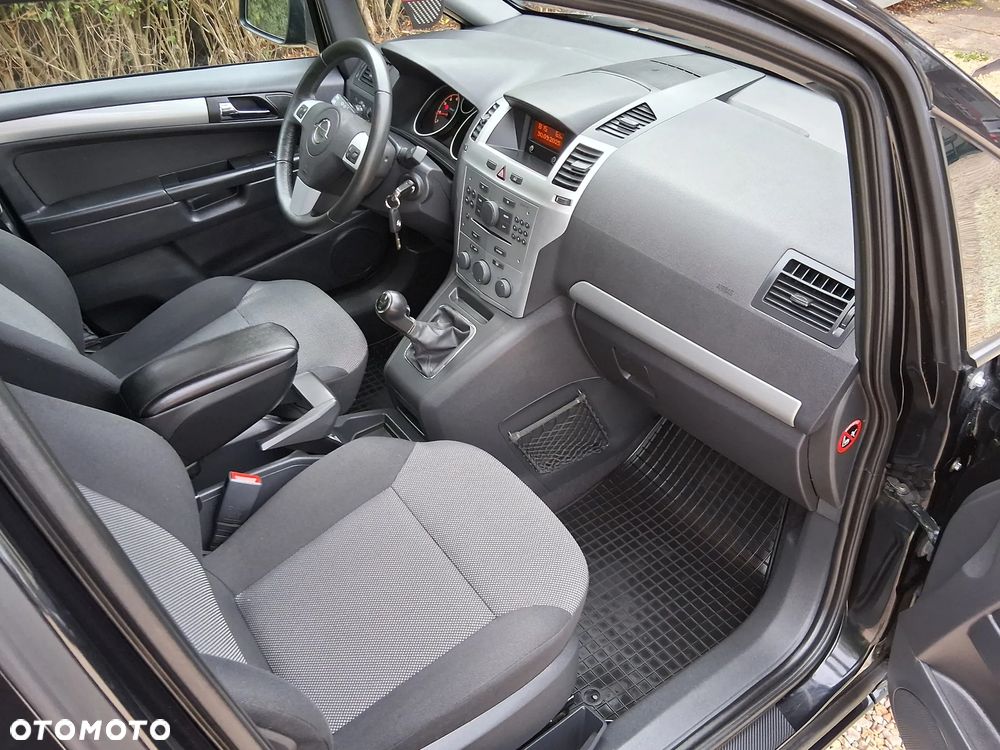 Opel Zafira 1.8 - 11