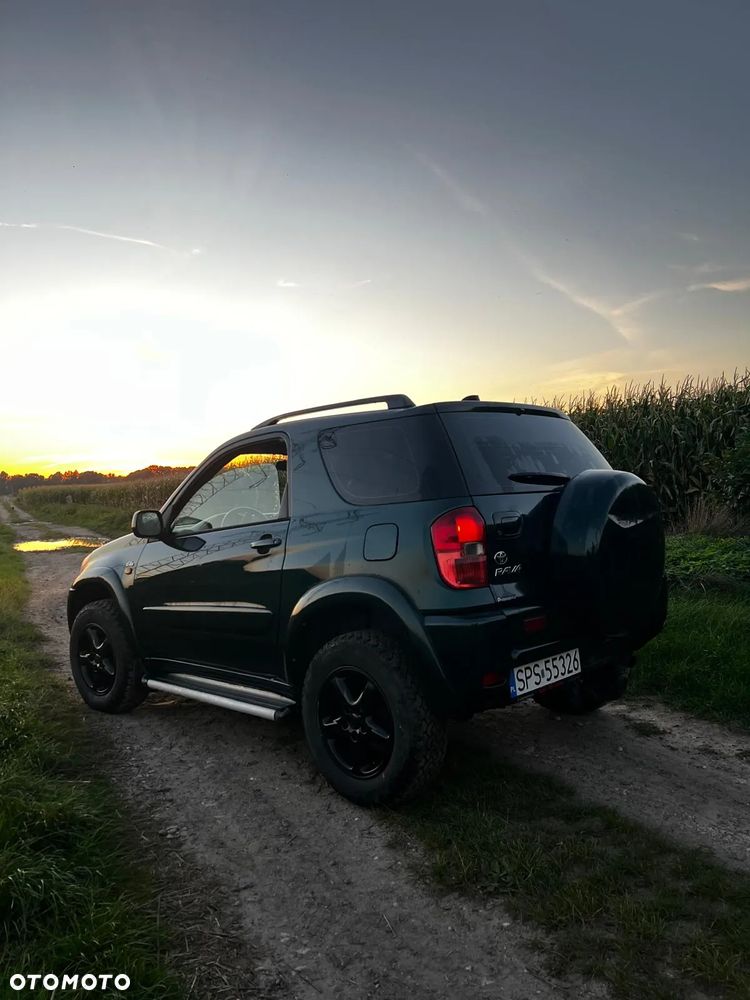 Toyota RAV4 2.0 D-4D 4x4 - 4
