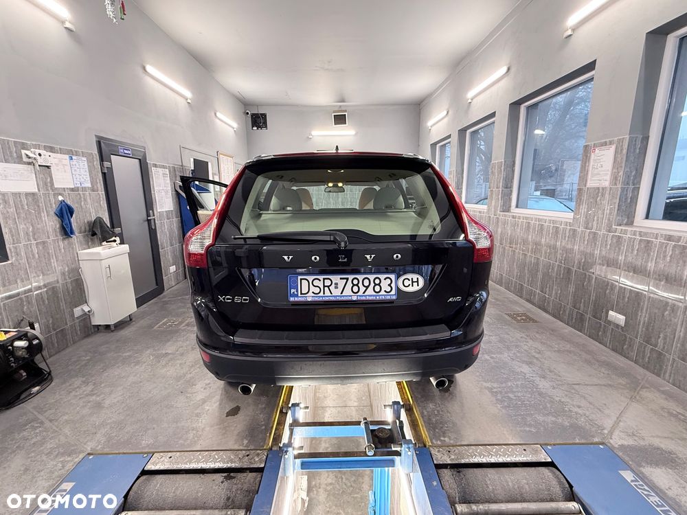 Volvo XC 60 D5 AWD - 17