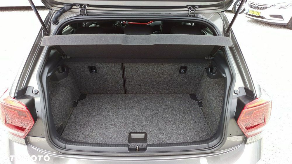 Volkswagen Polo - 23