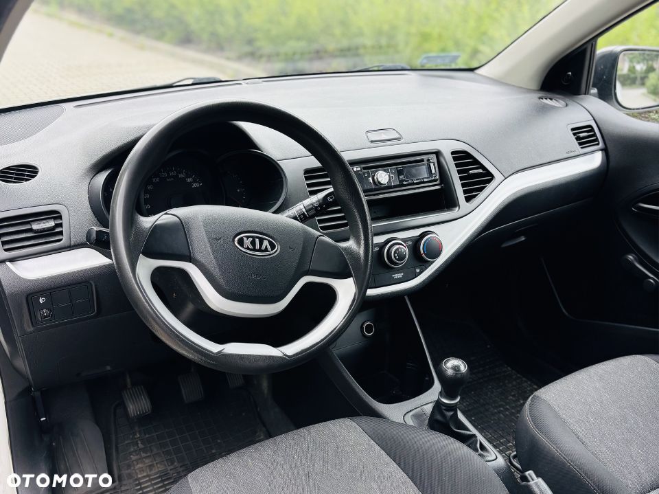 Kia Picanto 1.2 L - 6