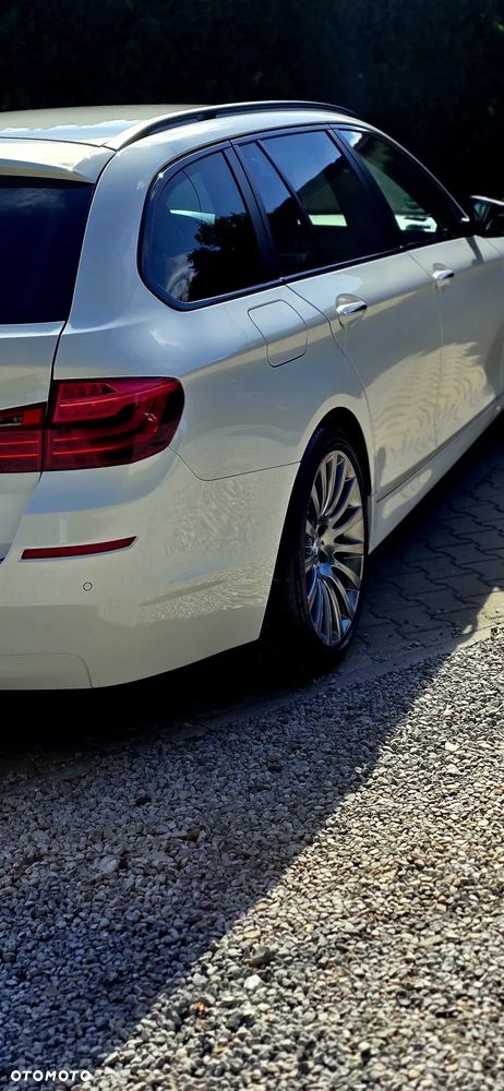 BMW Seria 5 530d xDrive Luxury Line - 11