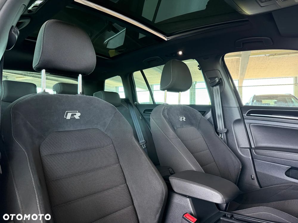 Volkswagen Golf - 9