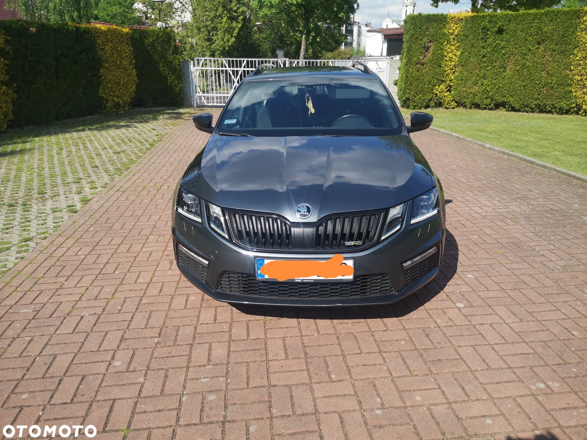 Skoda Octavia 2.0 TDI DSG RS - 2