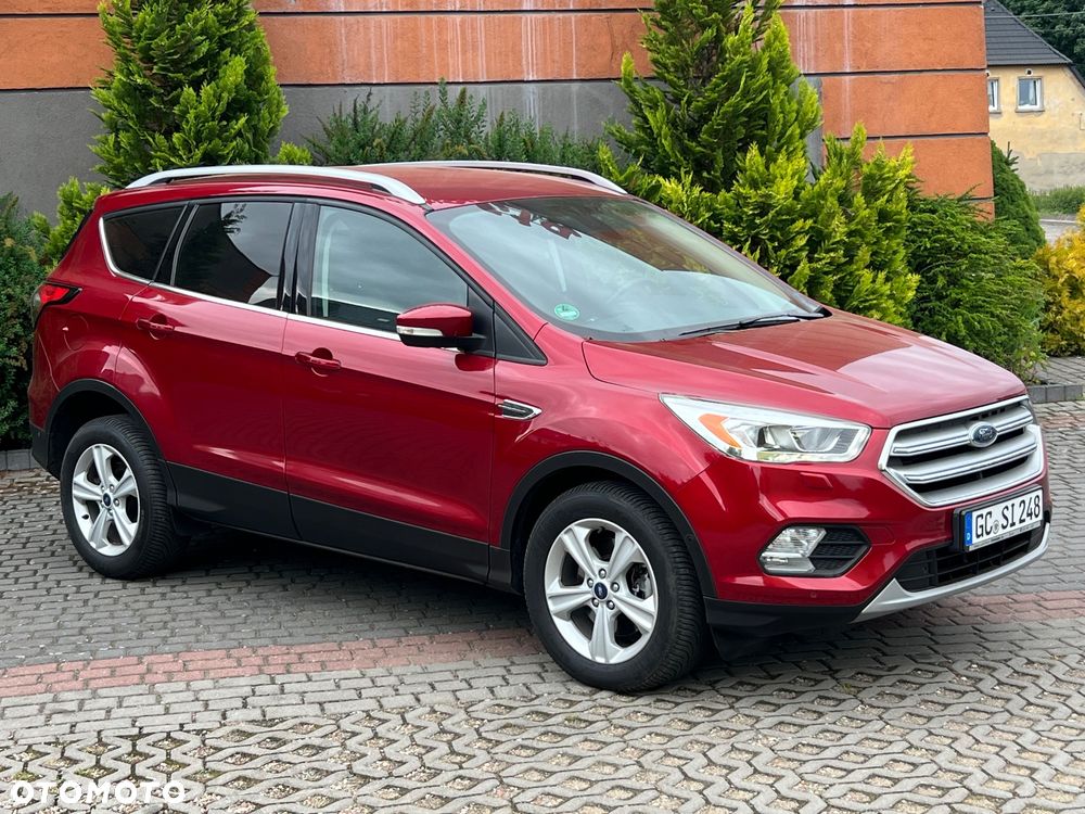 Ford Kuga 2.0 TDCi 2x4 Titanium - 4